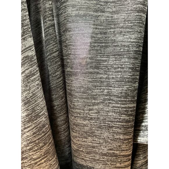 Under Armour Womens Gray Activewear T-Shirt - Picture 4 of 4